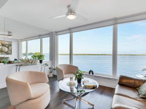 52 Yacht Club Drive 402, North Palm Beach FL 33408