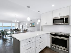 52 Yacht Club Drive 402, North Palm Beach FL 33408