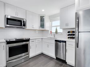 52 Yacht Club Drive 402, North Palm Beach FL 33408