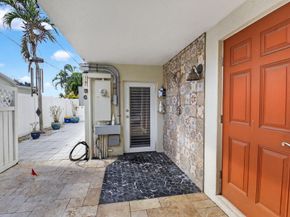 2830 SW 6th Street, Boynton Beach FL 33435
