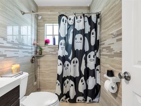 531 NE 61st St, Oakland Park FL 33334