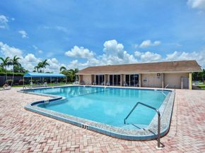 725 Lori Drive 203, Palm Springs FL 33461