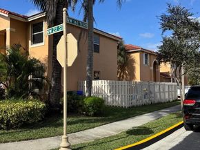 16149 NW 22nd St 16149, Pembroke Pines FL 33028