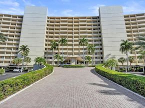 132 Lakeshore Dr 317, North Palm Beach FL 33408