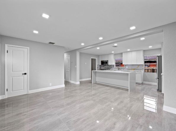 800 NW 6th Ave, Pompano Beach FL 33060