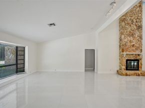 7475 Estrella Cir, Boca Raton FL 33433