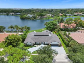 7475 Estrella Cir, Boca Raton FL 33433