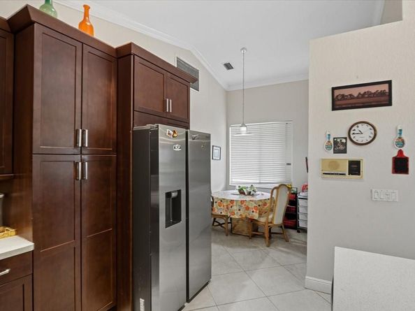 7631 NW 87th Ter, Tamarac FL 33321