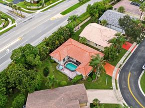 7631 NW 87th Ter, Tamarac FL 33321