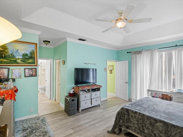 7631 NW 87th Ter, Tamarac FL 33321