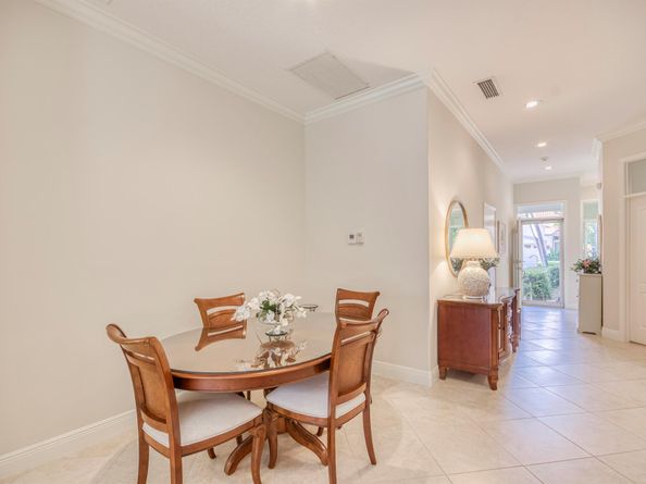 54 Monterey Pointe Drive, Palm Beach Gardens FL 33418
