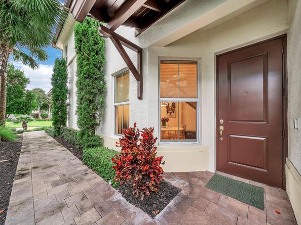 23008 Clear Echo Drive 11, Boca Raton FL 33433