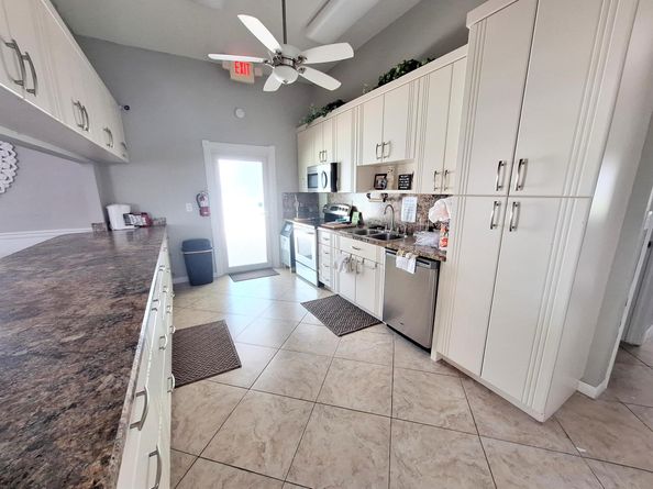 155 N High Point Boulevard A, Boynton Beach FL 33435