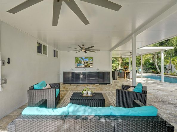 1743 NE 27th St, Wilton Manors FL 33334