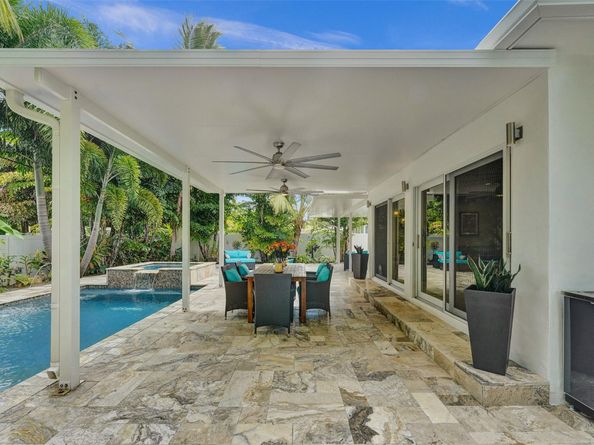 1743 NE 27th St, Wilton Manors FL 33334