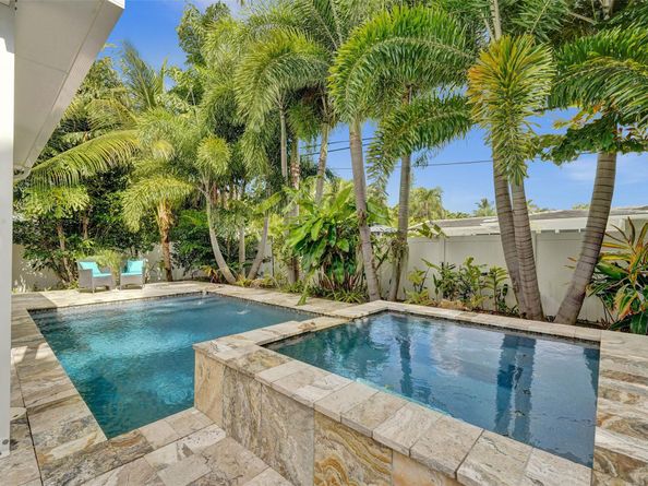 1743 NE 27th St, Wilton Manors FL 33334