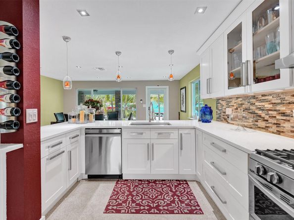 1743 NE 27th St, Wilton Manors FL 33334
