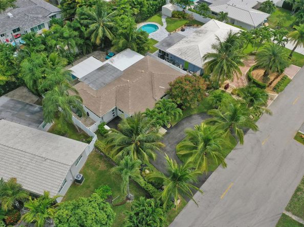 1743 NE 27th St, Wilton Manors FL 33334