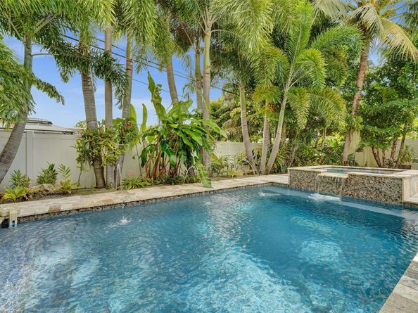 1743 NE 27th St, Wilton Manors FL 33334