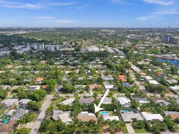 1743 NE 27th St, Wilton Manors FL 33334