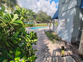 1818 Runners Way 1818, North Lauderdale FL 33068
