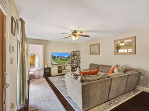 526 5th Terrace, Palm Beach Gardens FL 33418