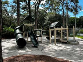 526 5th Terrace, Palm Beach Gardens FL 33418