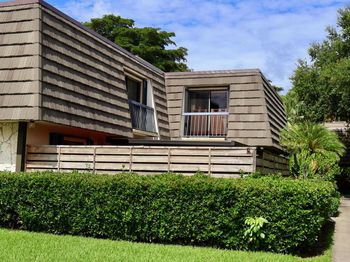 526 5th Terrace