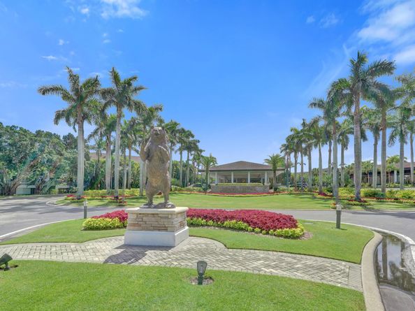 526 5th Terrace, Palm Beach Gardens FL 33418