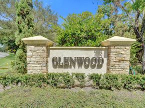 526 5th Terrace, Palm Beach Gardens FL 33418