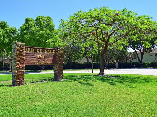 10700 NW 14th St 157, Plantation FL 33322