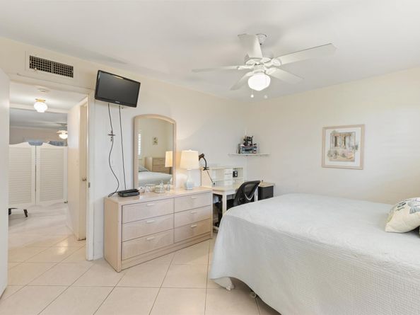 1198 Hillsboro Mile 128, Hillsboro Beach FL 33062