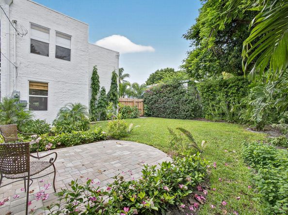 825 34th Street, West Palm Beach FL 33407