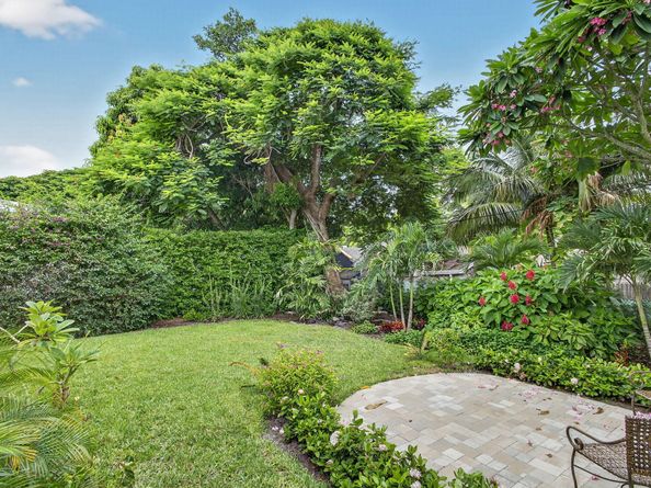 825 34th Street, West Palm Beach FL 33407