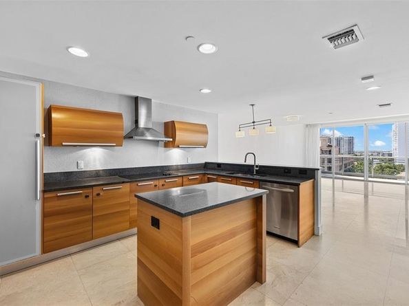 2950 NE 188th St 510, Aventura FL 33180