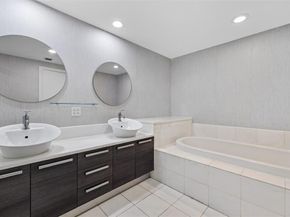 2950 NE 188th St 510, Aventura FL 33180