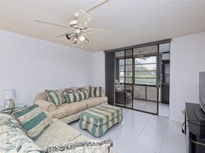 10220 NW 30th Ct 112, Sunrise FL 33322