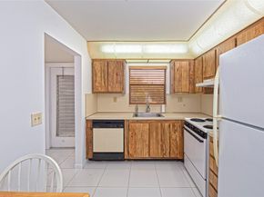 10220 NW 30th Ct 112, Sunrise FL 33322