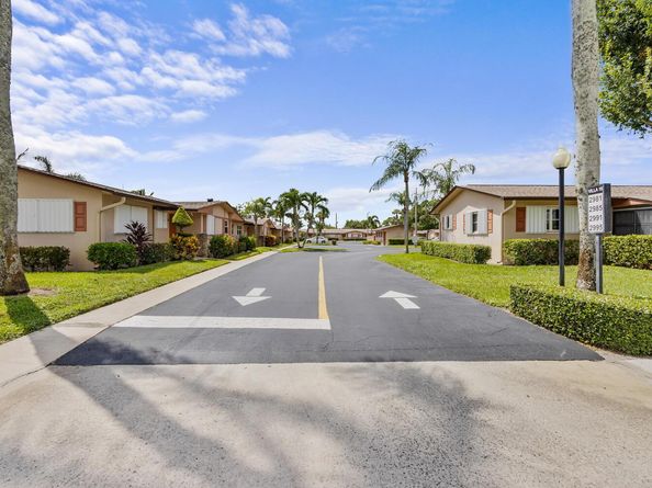 2995 Crosley Drive W B, Greenacres FL 33415
