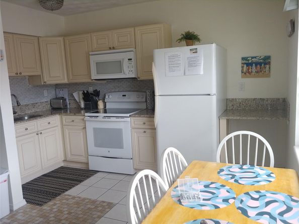 120 NE 20th Ave 3, Deerfield Beach FL 33441