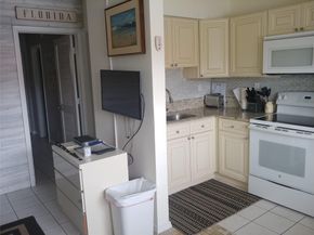 120 NE 20th Ave 3, Deerfield Beach FL 33441