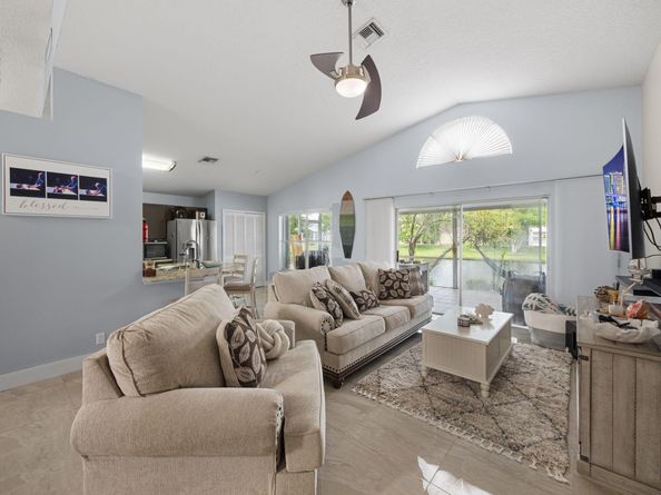 126 Hammocks Court, Greenacres FL 33413