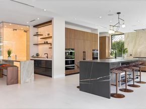 2733 NE 16th St, Fort Lauderdale FL 33304