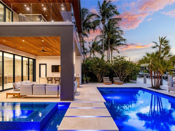 2733 NE 16th St, Fort Lauderdale FL 33304