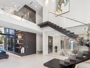 2733 NE 16th St, Fort Lauderdale FL 33304