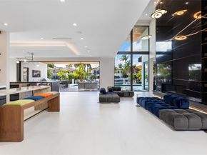 2733 NE 16th St, Fort Lauderdale FL 33304