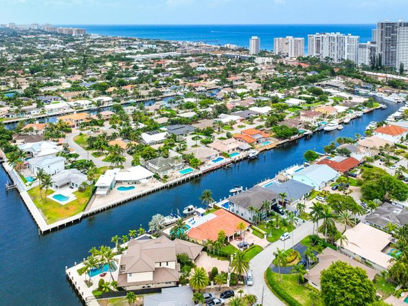 41 Castle Harbor Island, Fort Lauderdale FL 33308