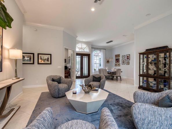 37 Bermuda Lake Drive, Palm Beach Gardens FL 33418