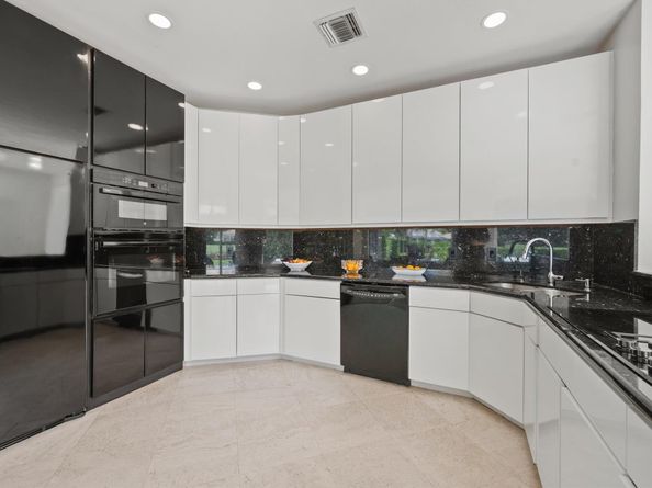 2587 Muir Circle, Wellington FL 33414