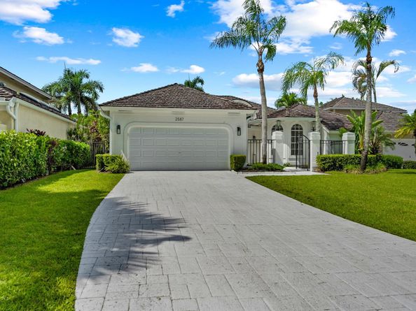 2587 Muir Circle, Wellington FL 33414